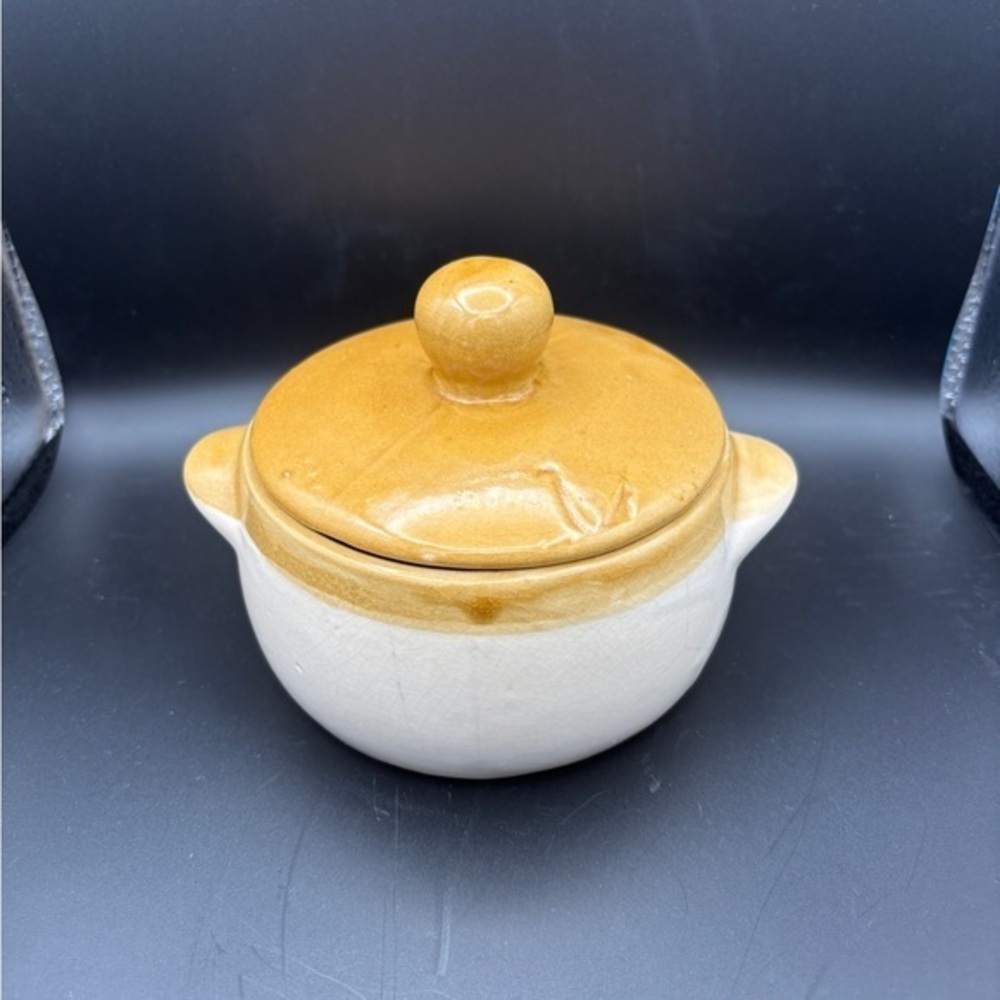 Vintage Trends Taiwan Ceramic Pot With Lid Casserole Dish Soup MCM Cream Brown